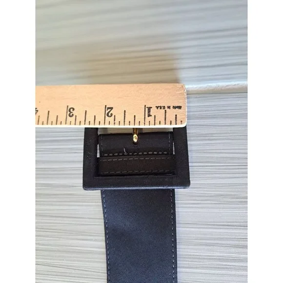 St. John Black Wide Belt With Gold Buckle Leather & Polyurethane Size 12 USA - Picture 8 of 9